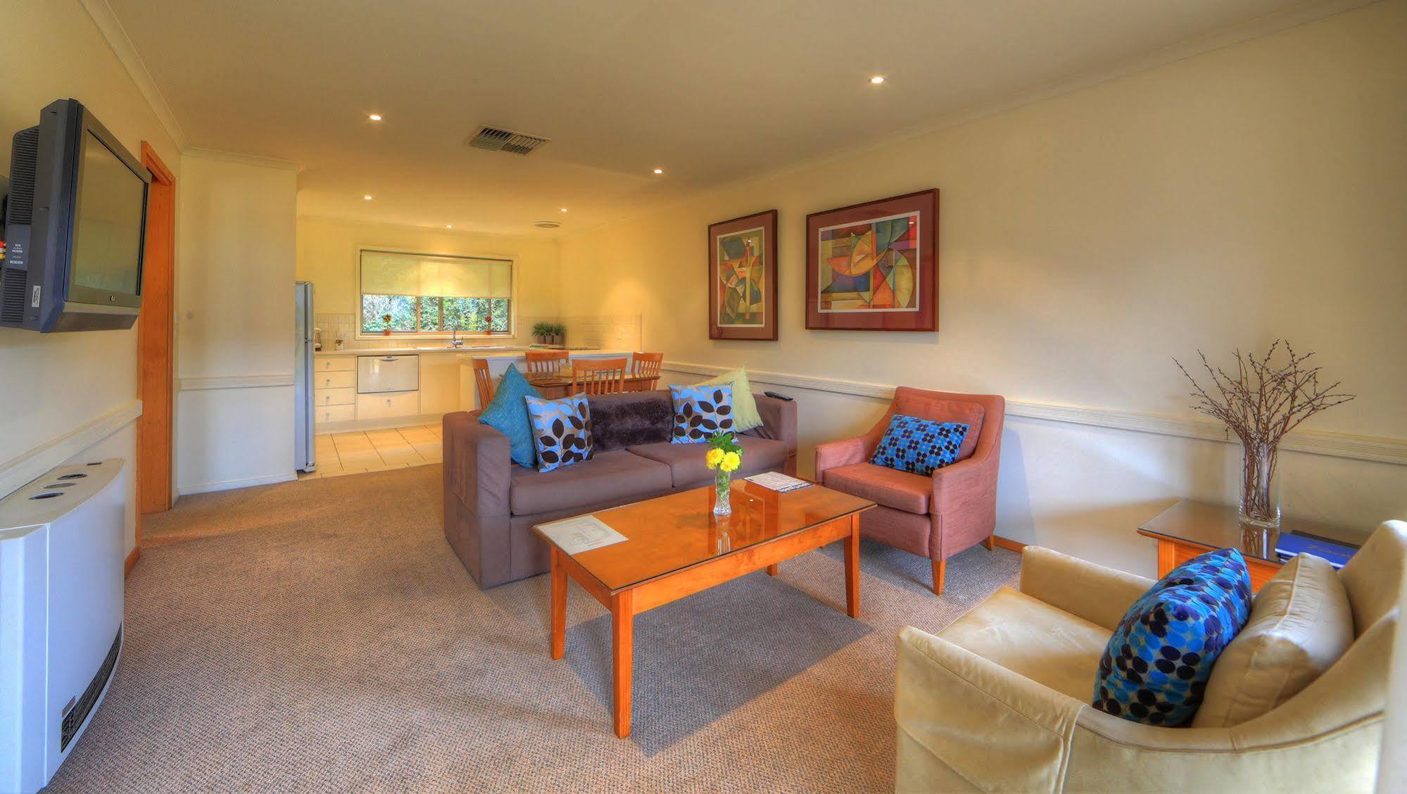 Chestnut Tree Holiday Units Bright Exteriér fotografie